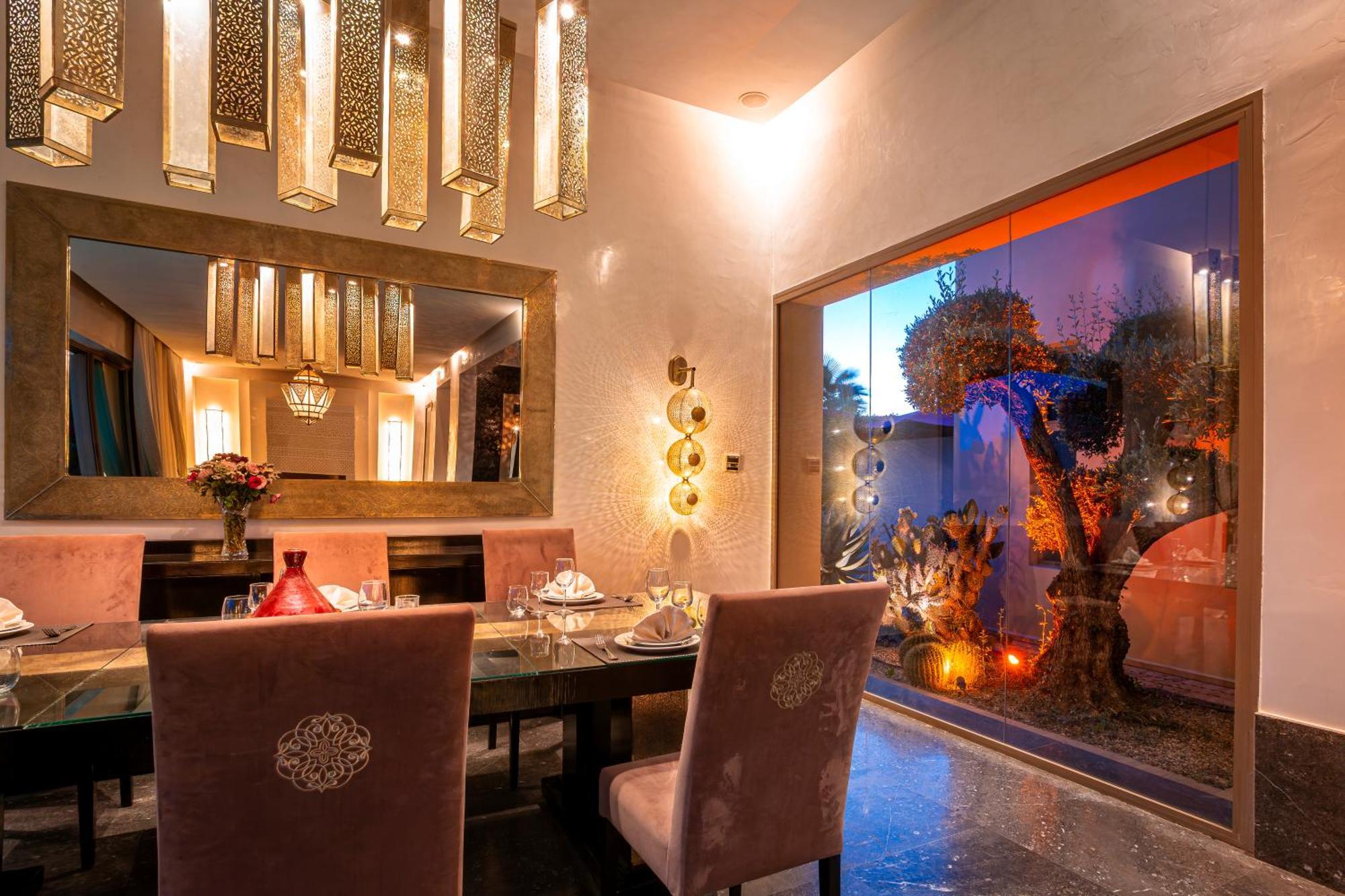 Tal Marrakech Sejour Vip Avec Piscine, Restaurant Et Services Premium Villa *