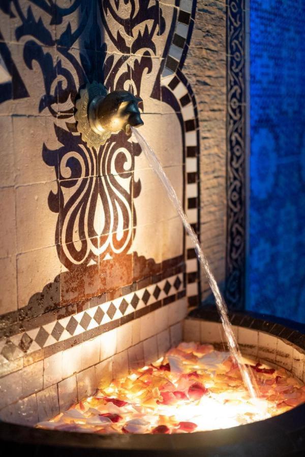 Yassir Kasbah Riad *