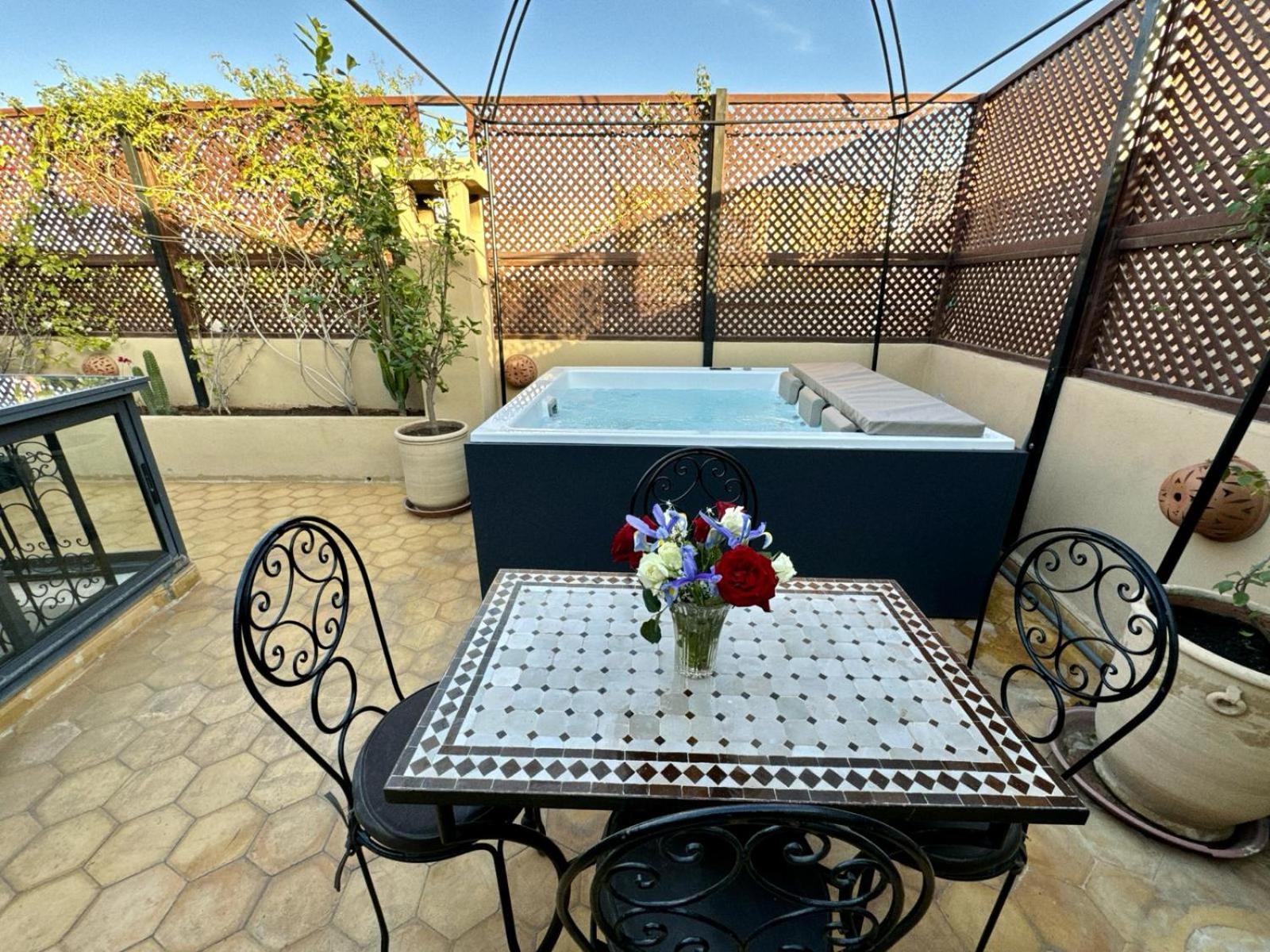 Villa Art De Vivre Avec Jacuzzi *