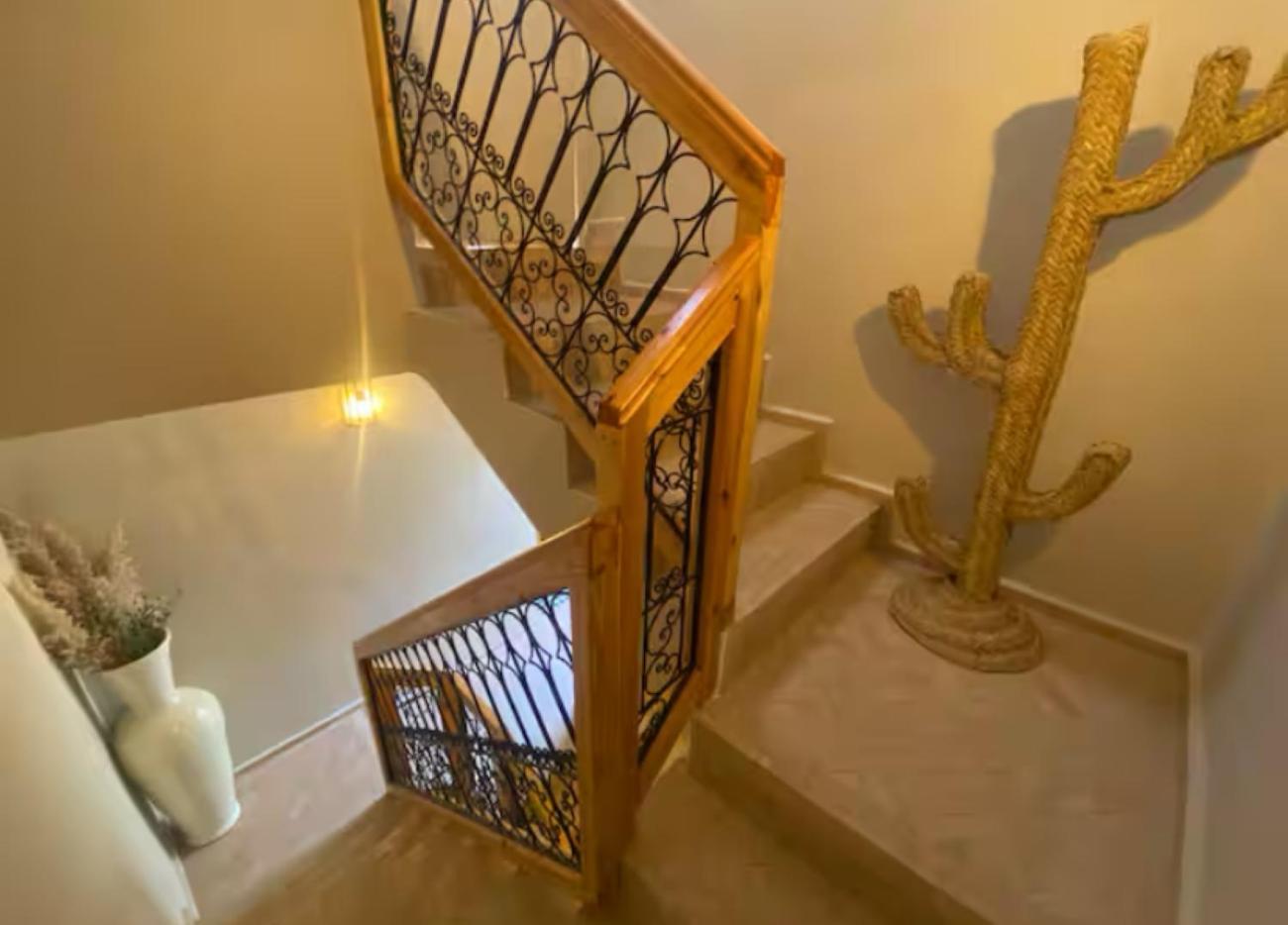 Ravissant Avec 4 Et Belle Terrasse Avec Bassin Sur Le Toit Riad *