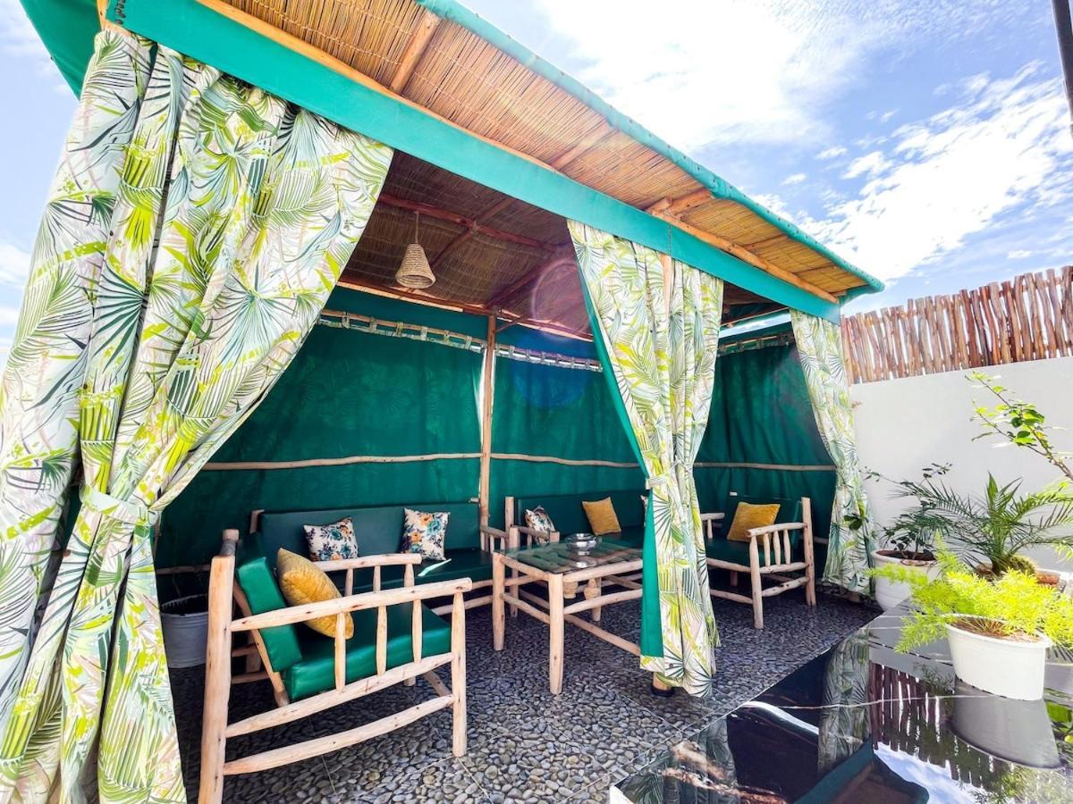 Luxury Riad, Marrakech, Pool, Free Airport Shuttle, Dar Bassidi Holiday home *