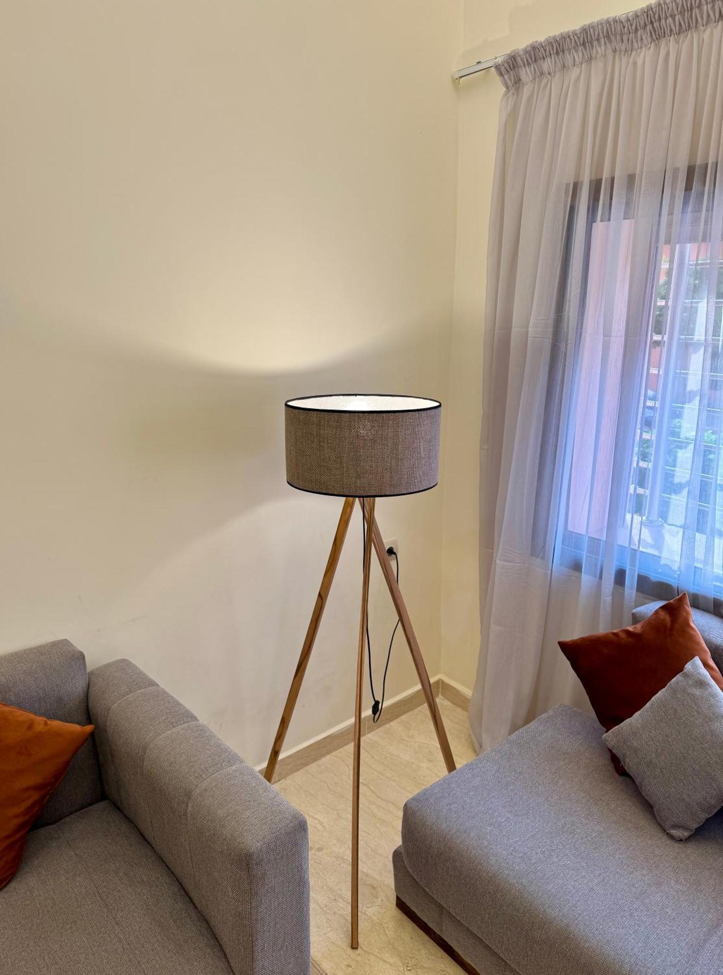 The Cosy Duplex With Gym Access & Near Mall, Palooza Apartment