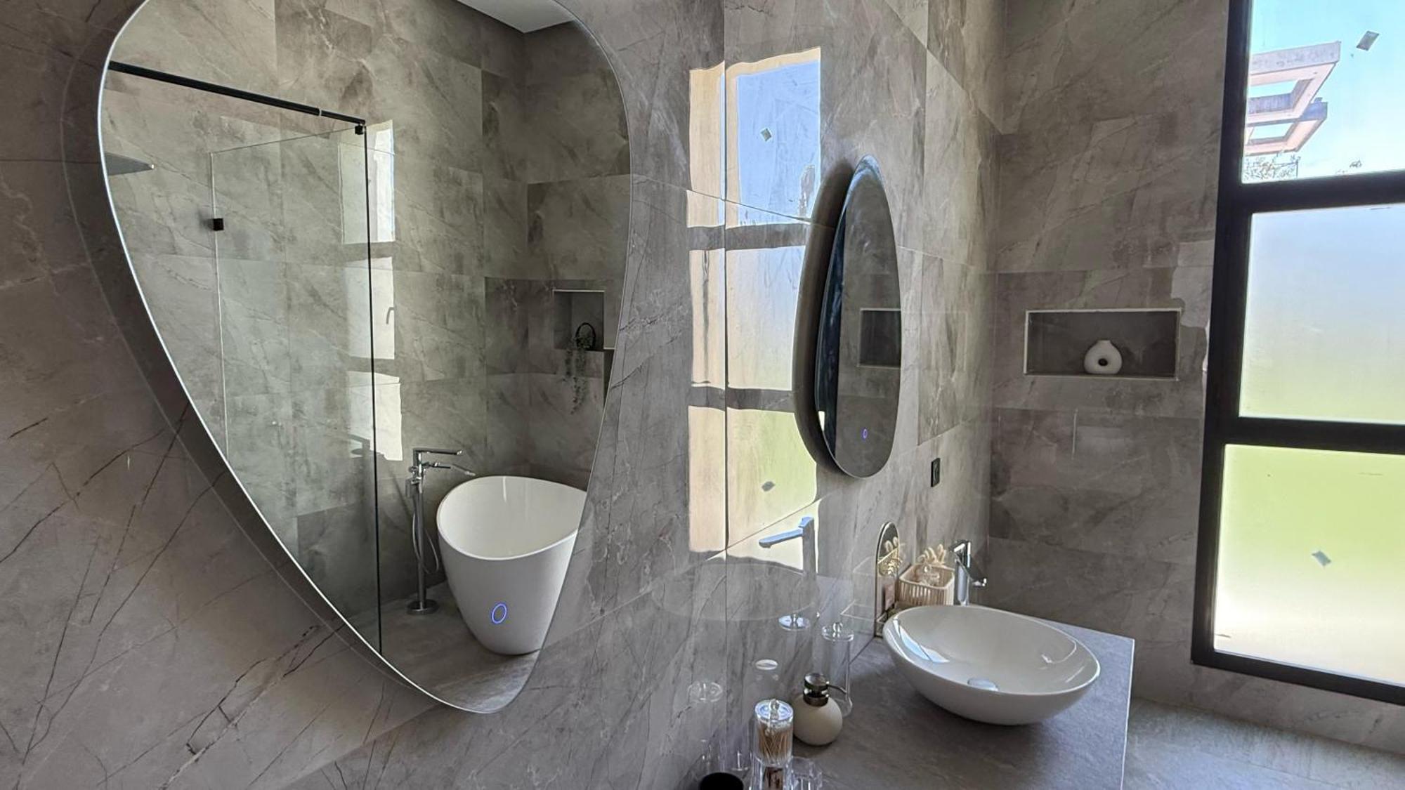 Villa Enja - Swimming Pool - 4 Bedroom Ba - Wi-fi - Parking *
