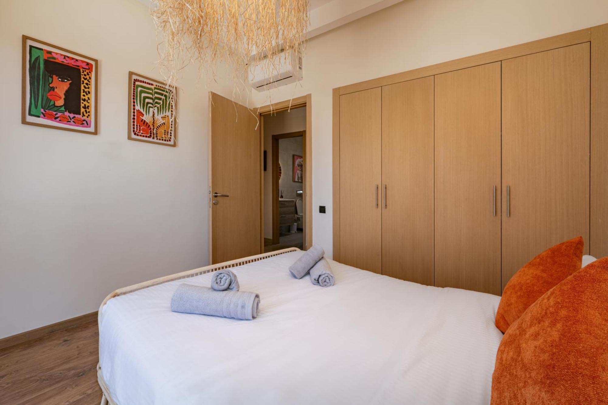 Secret Oasis - 4 Bedroom Rooftop, Pool&ac - Up To 10 Guests Marrakesh