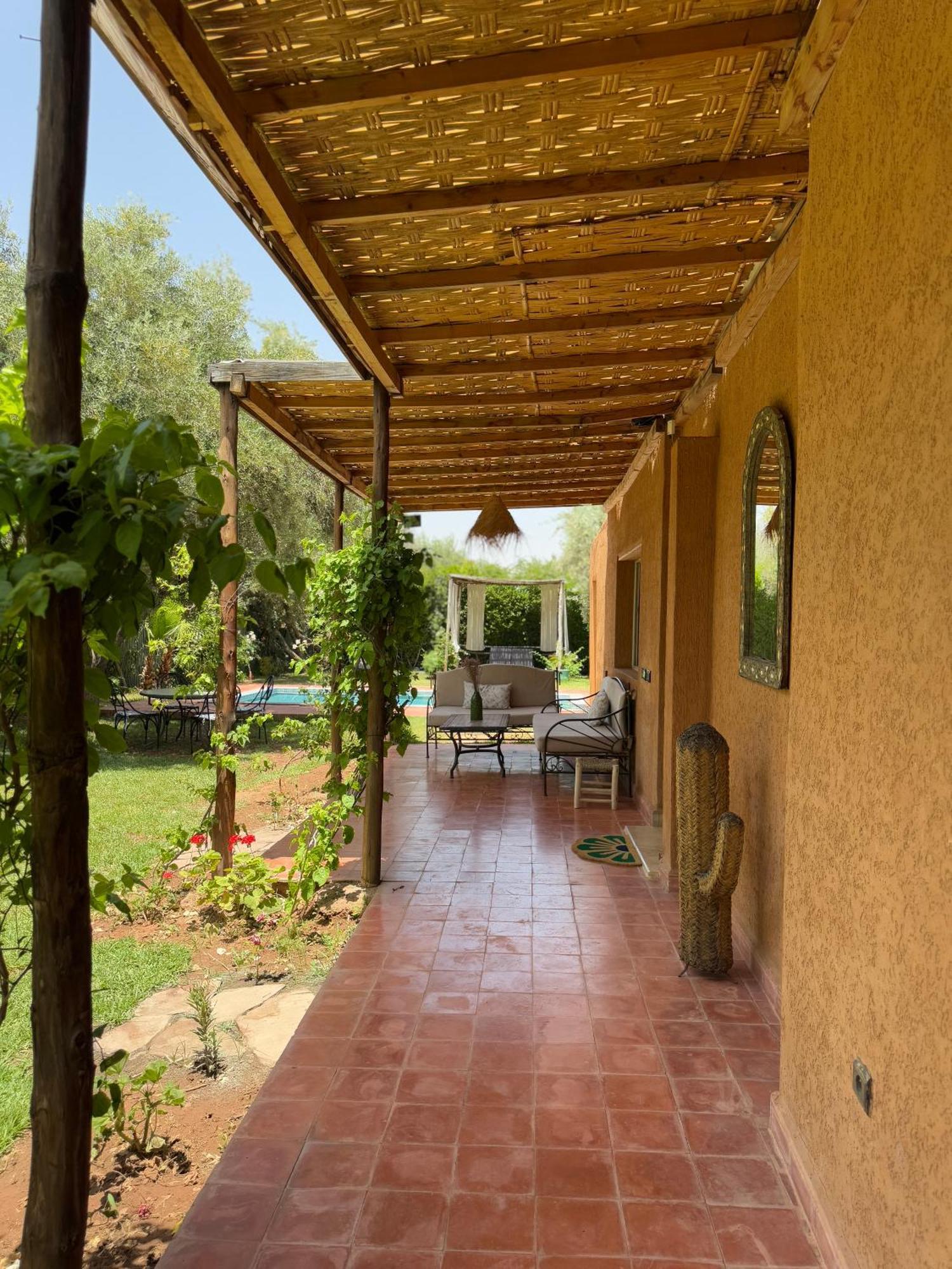 Marrakech -10min Away- Peaceful With A Private Pool