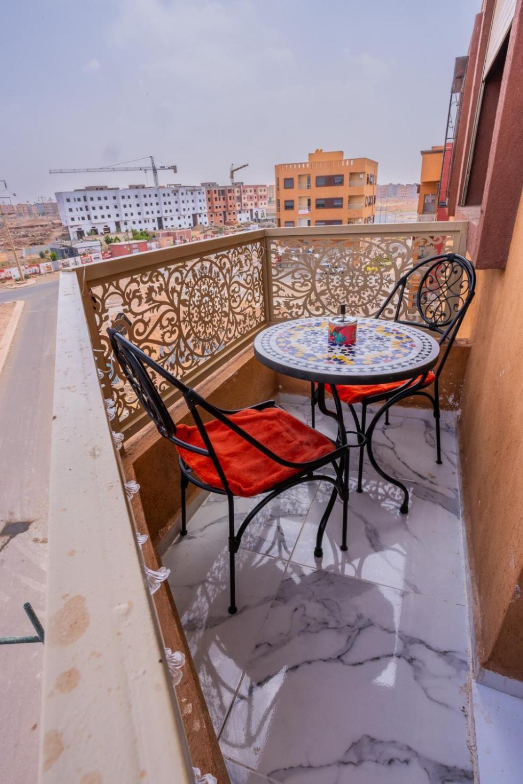 Hags - Traditional Modern Apartment, Full Ac, 10m From Airport Appartement *