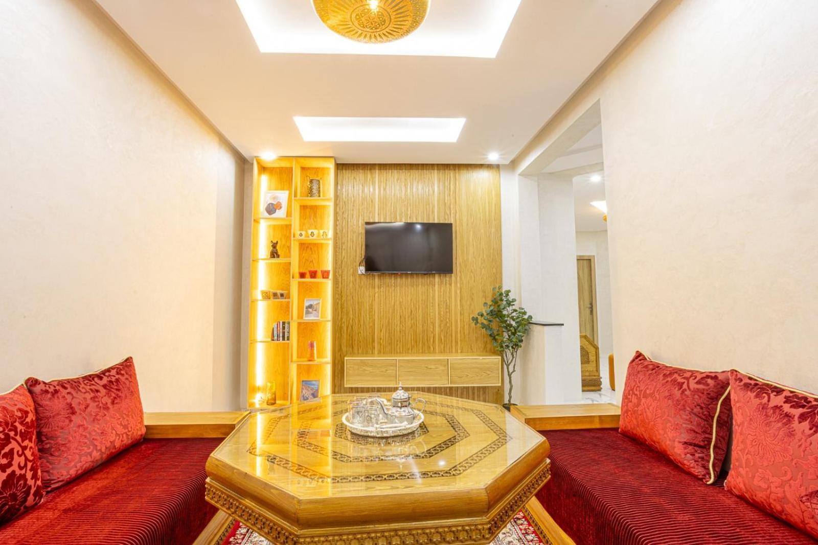 Appartement Hags - Traditional Modern Apartment, Full Ac, 10m From Airport