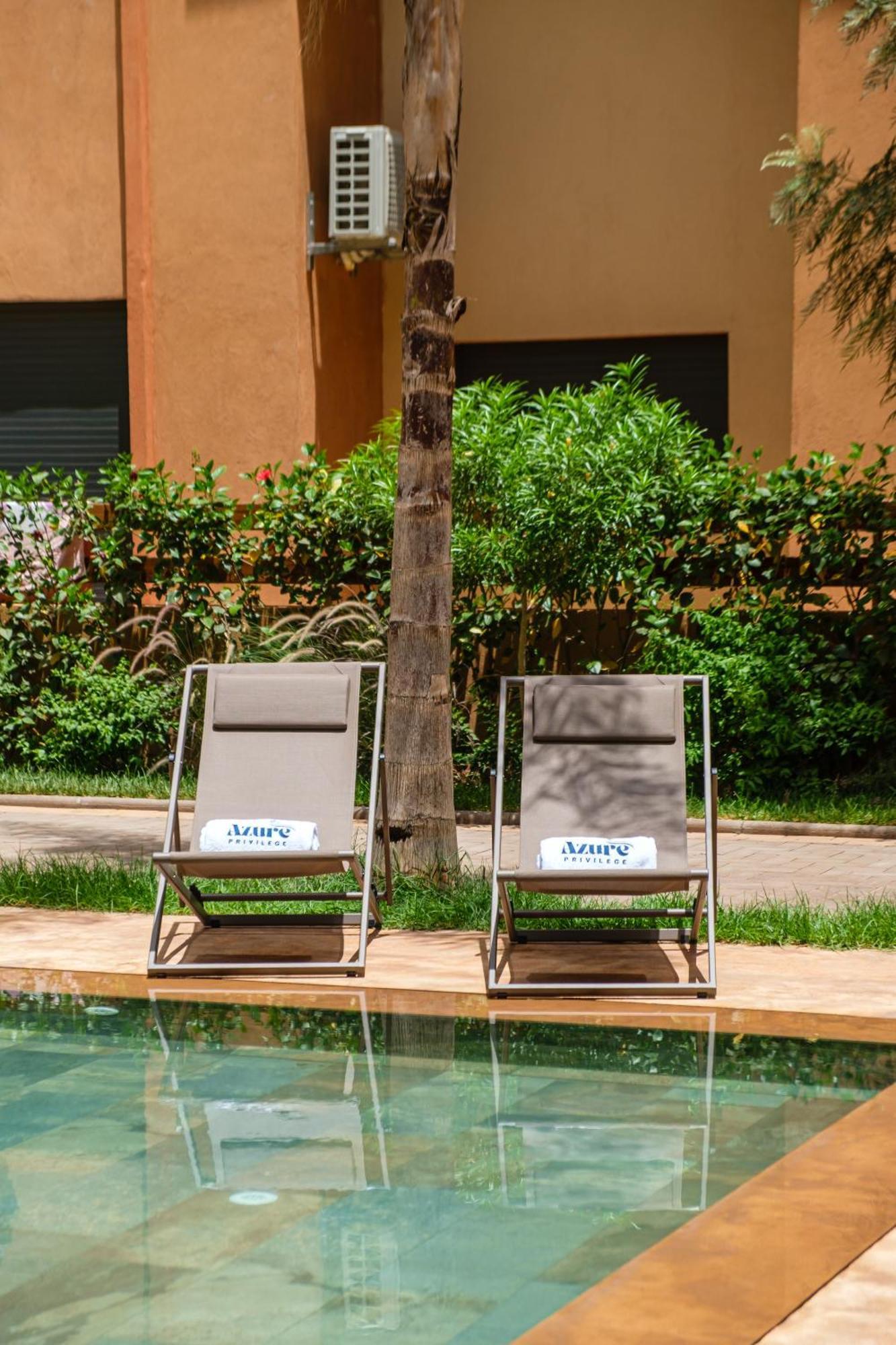 Appartamento Confortable & Tres Bien Note - Vue Piscine, Proche M Avenue, Piscine, Fibre Optique, Parking *