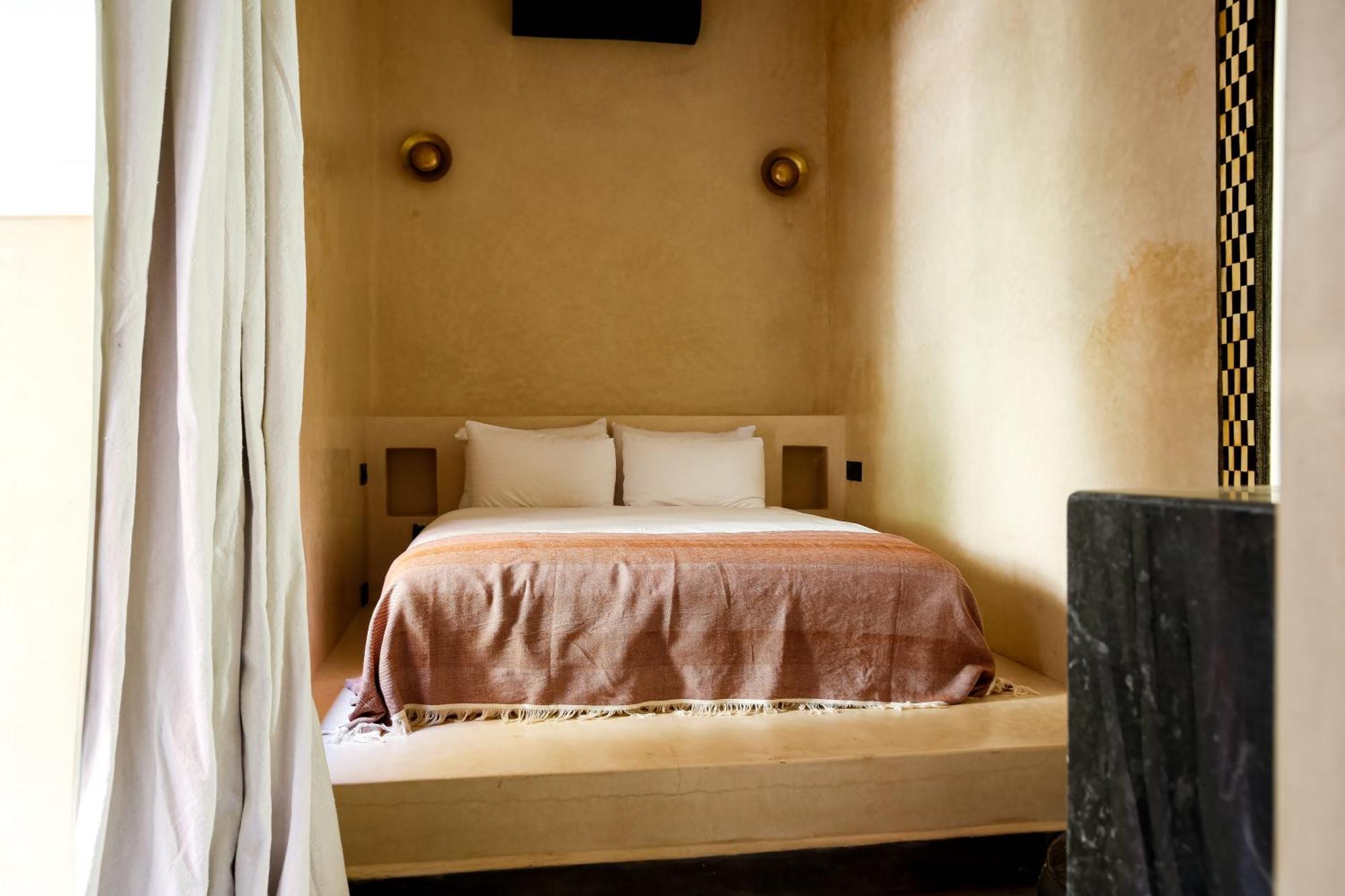 El Aaiun Marrakesh