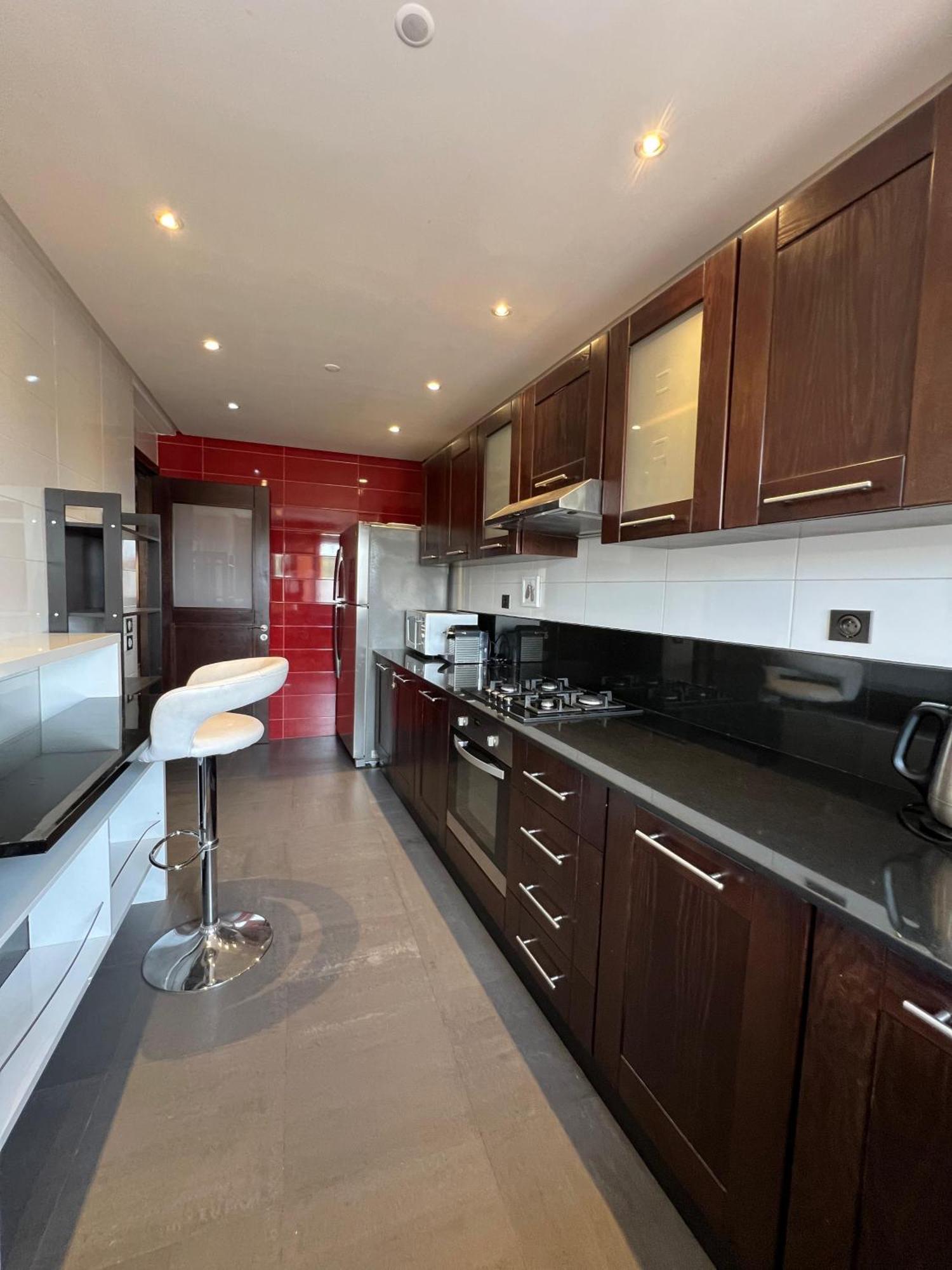 Gueliz, Majorelle, Beautiful Apartment With Large Terrace *