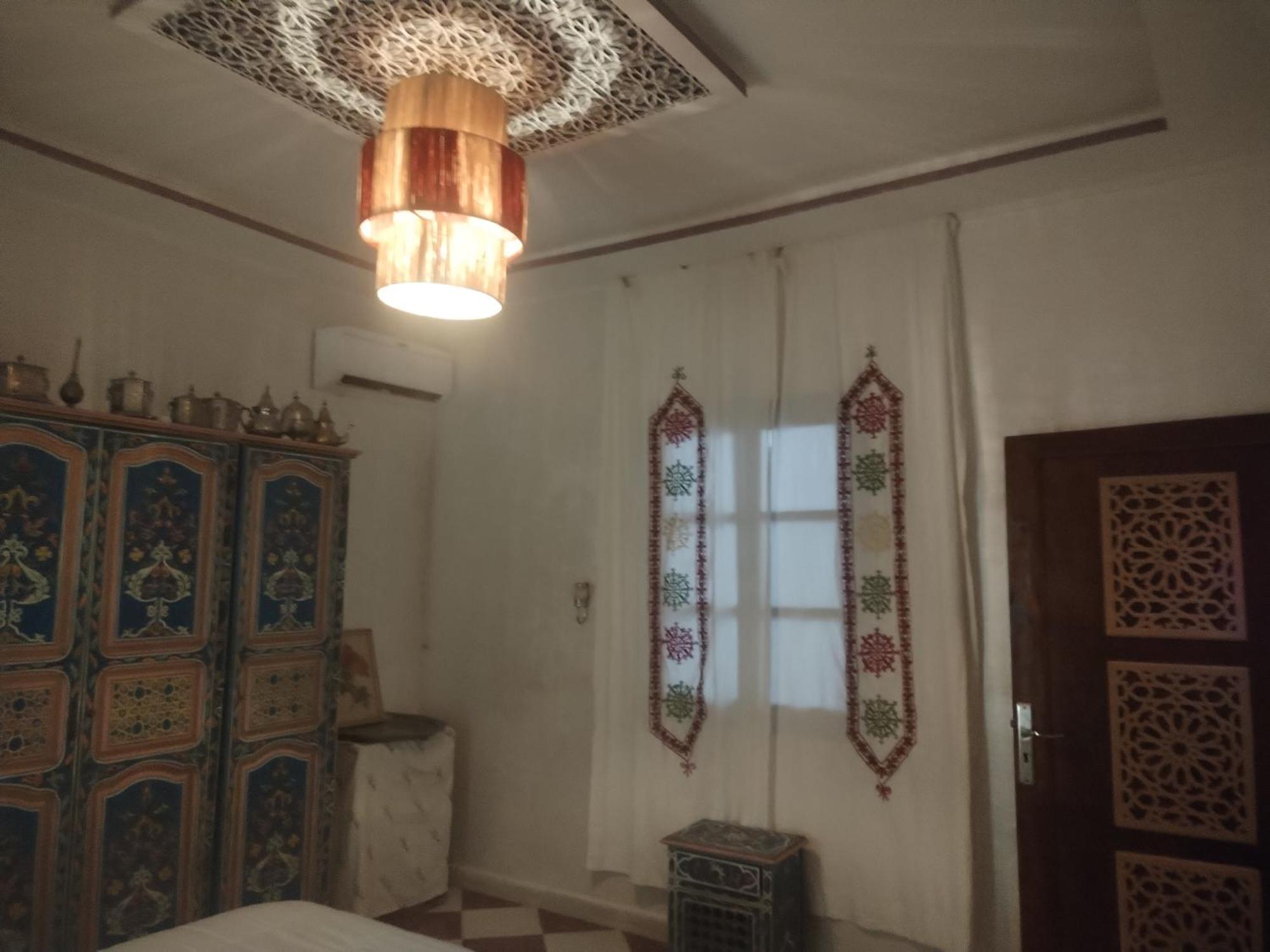 Dar Sarsar Airport 2 Apartment