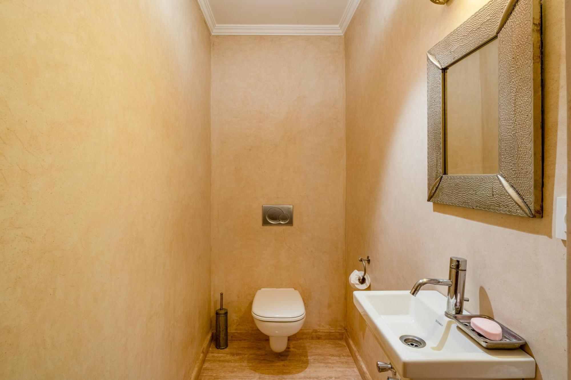 Villa Simari Palmeraie Marrakech Nouveau! Petit Dejeuner Compris-entierement Renovee-superbe Piscine Privee Chauffee-personnel De Maison Inclus-grand Jardin De 2000m2-terrain De Petanque-ambiance Typique Berbere-havre De Paix