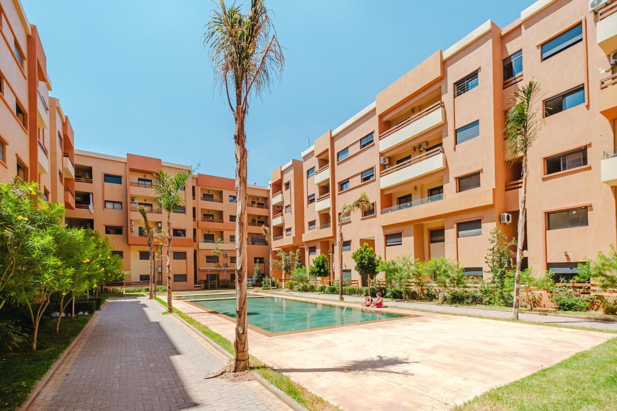 Appartement Modern , Parking , Pool & Fiber Wifi , Hivernage Centre *