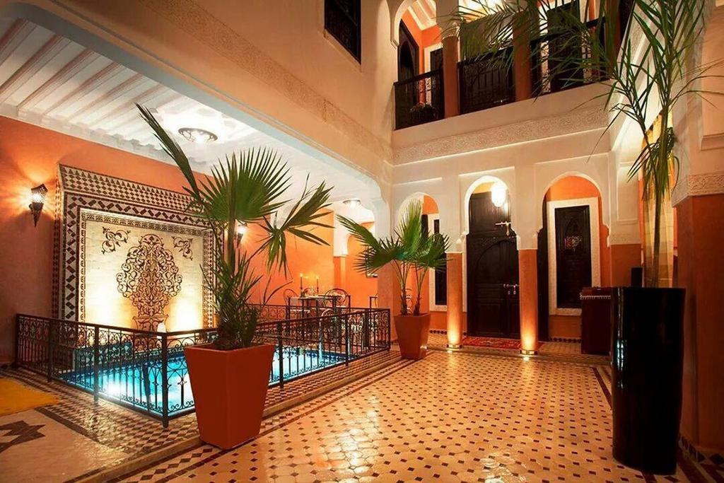 Mounlight Riad 2*
