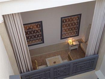 Couette-café Tawargit 4*