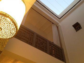 Couette-café Tawargit 4*