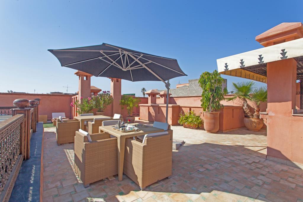 Riad Le Perroquet Bleu & 3*