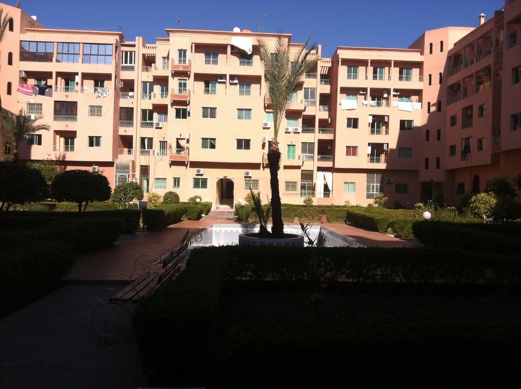 Appartement Manis Set In A Area *