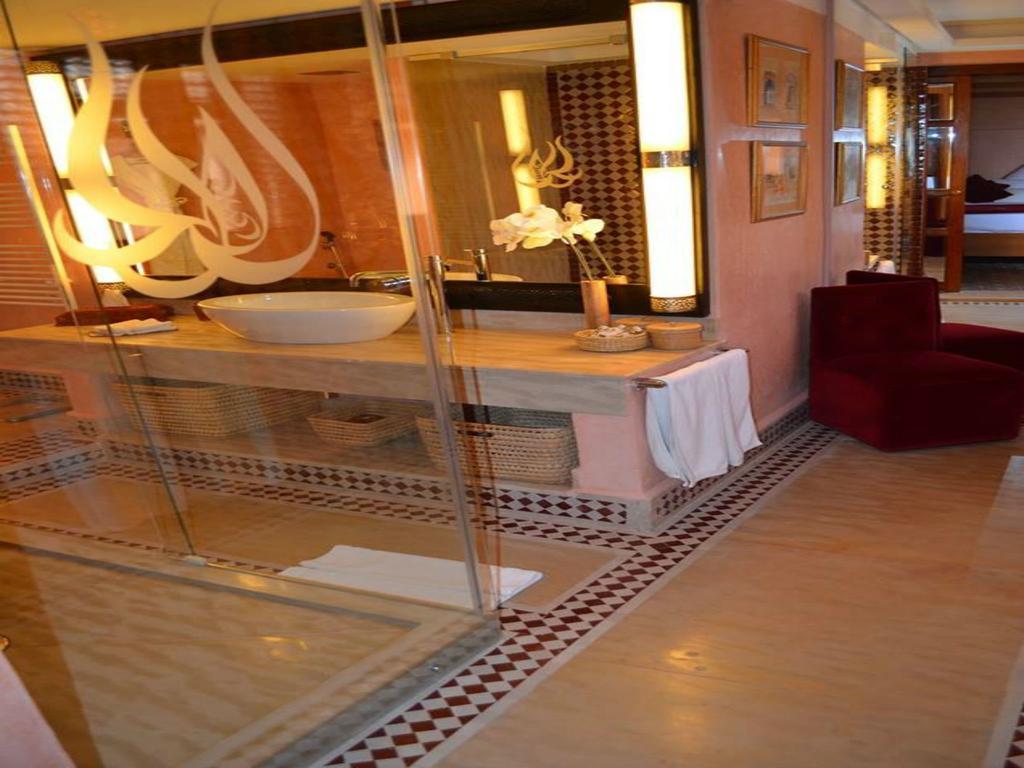 Riad Flam & 4*