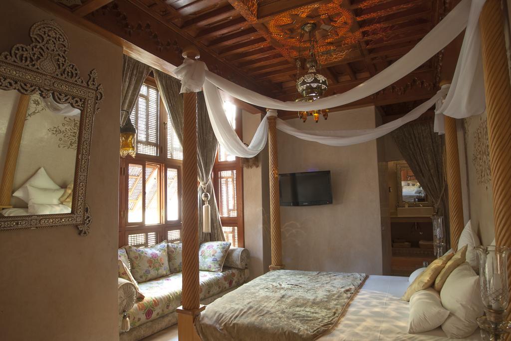 Riad Flam &