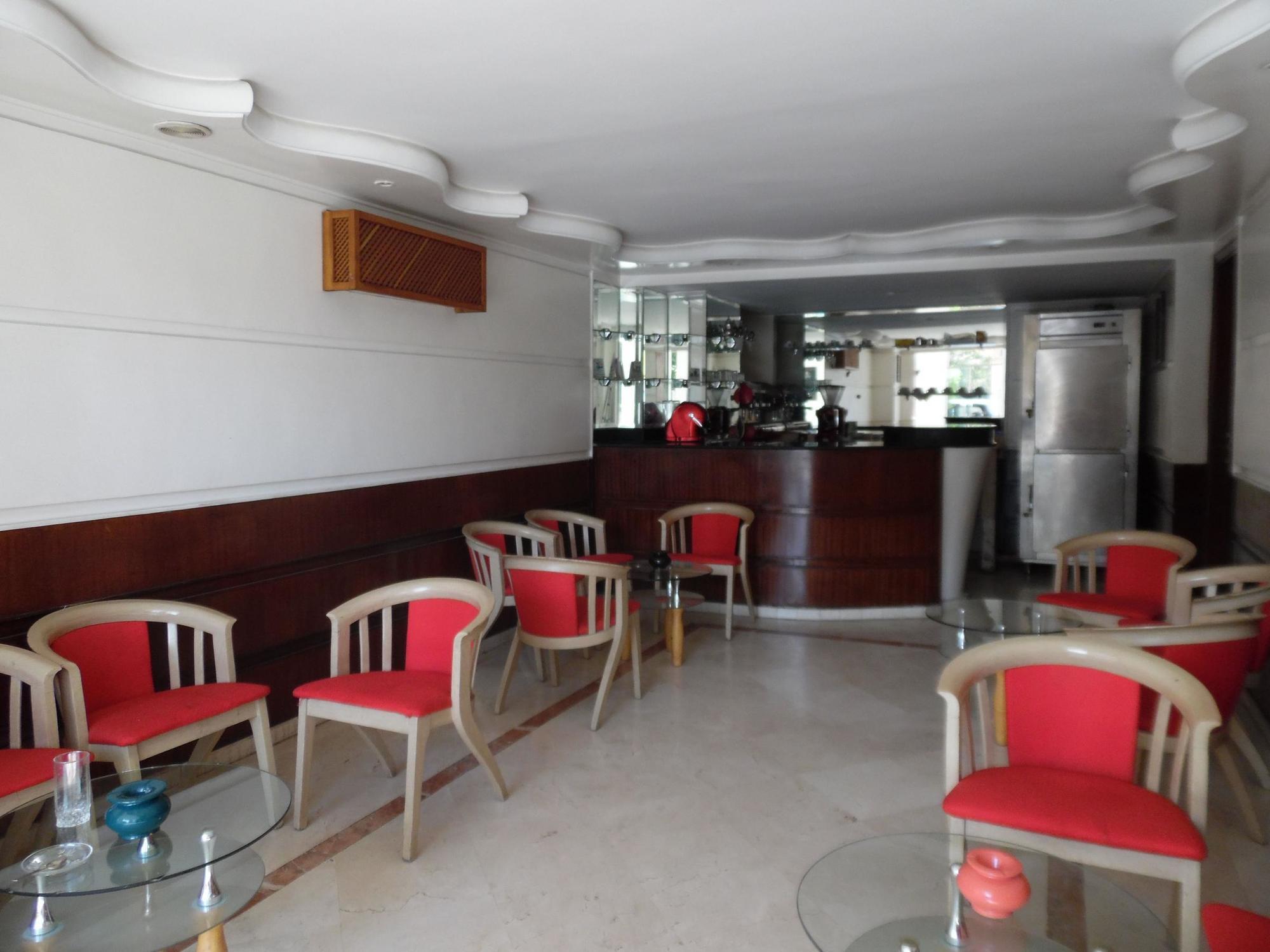 Corail Hotel