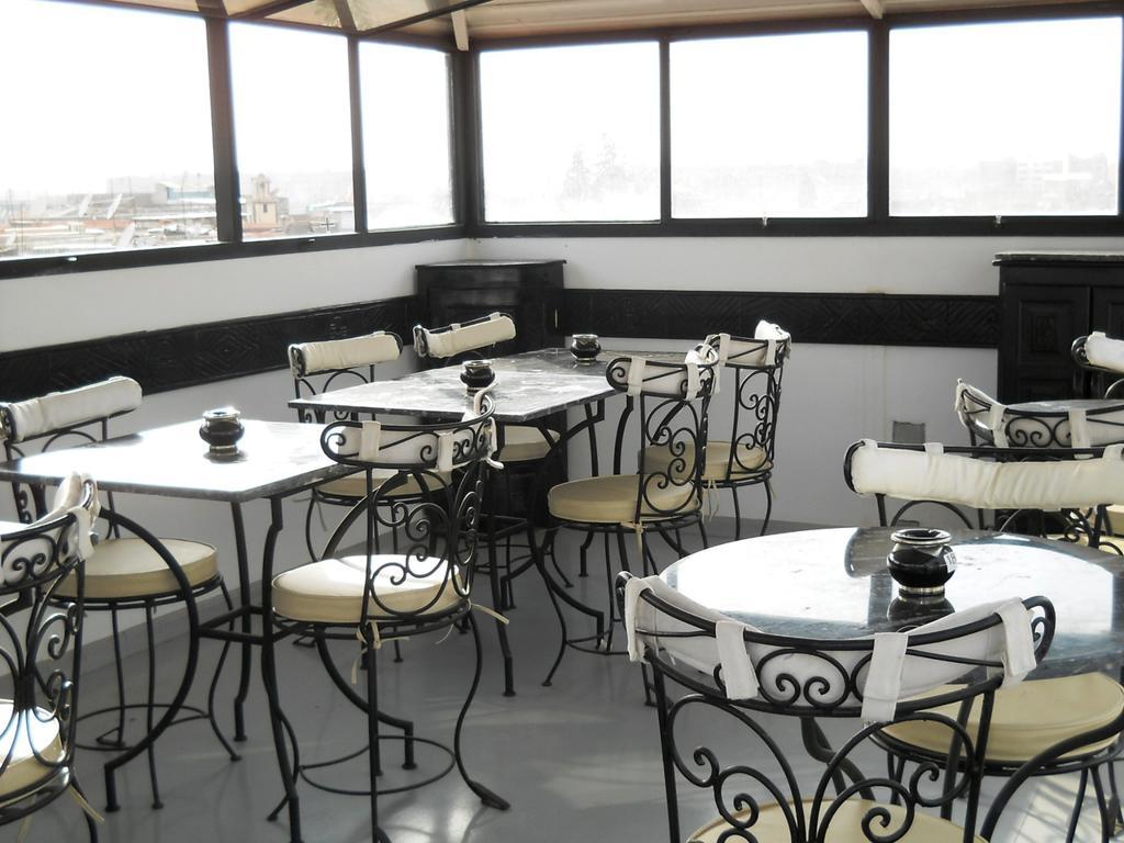 Couette-café Laârouss