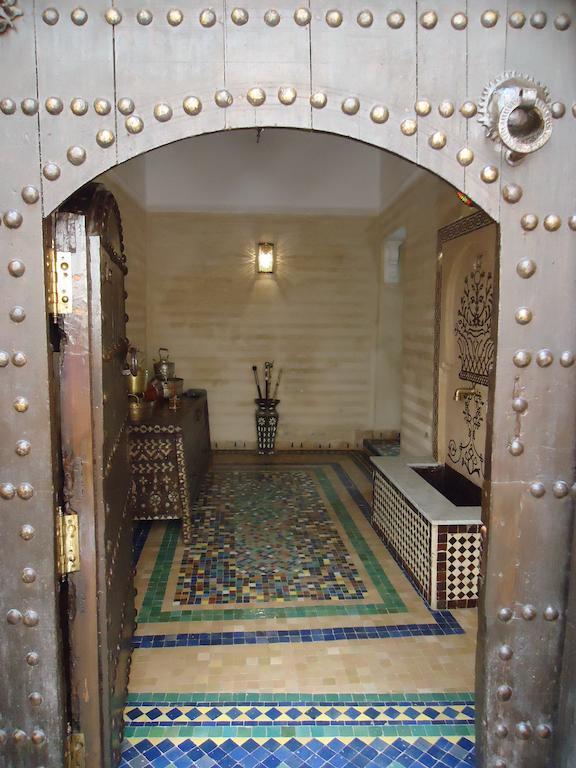 Tahar Oasis