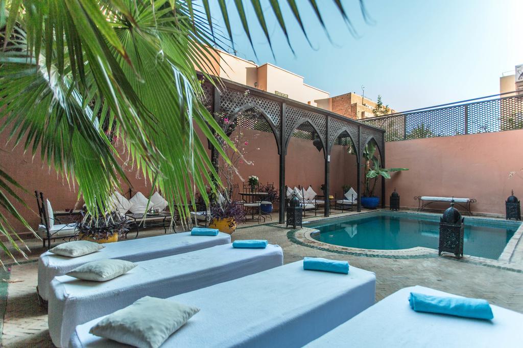 Amira & Marrakesch