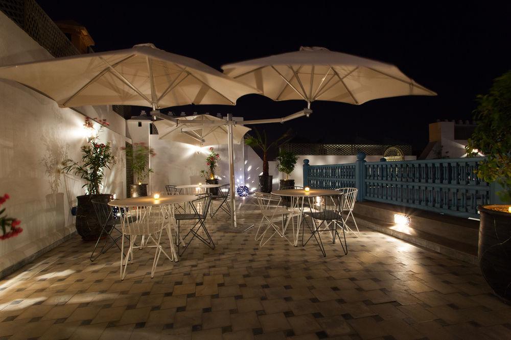 Riad Le Perroquet Bleu &
