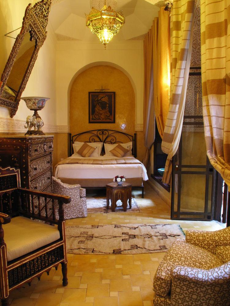 Riad Le Perroquet Bleu & 3*