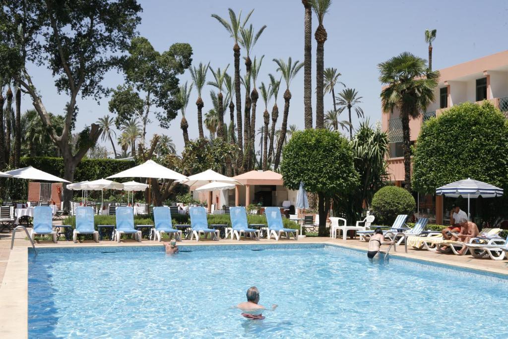 Chems Hotel 4*