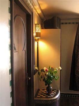 Islane Hotel 3*