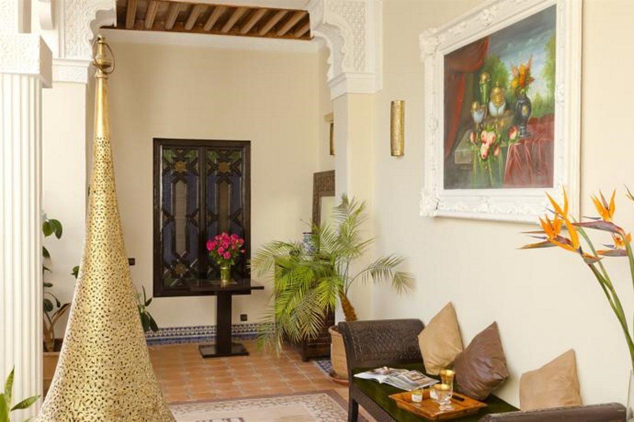 Riad 58 Blu 4*