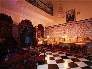 Fatouma Couette-café 4*