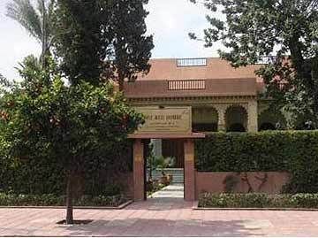 The Red House