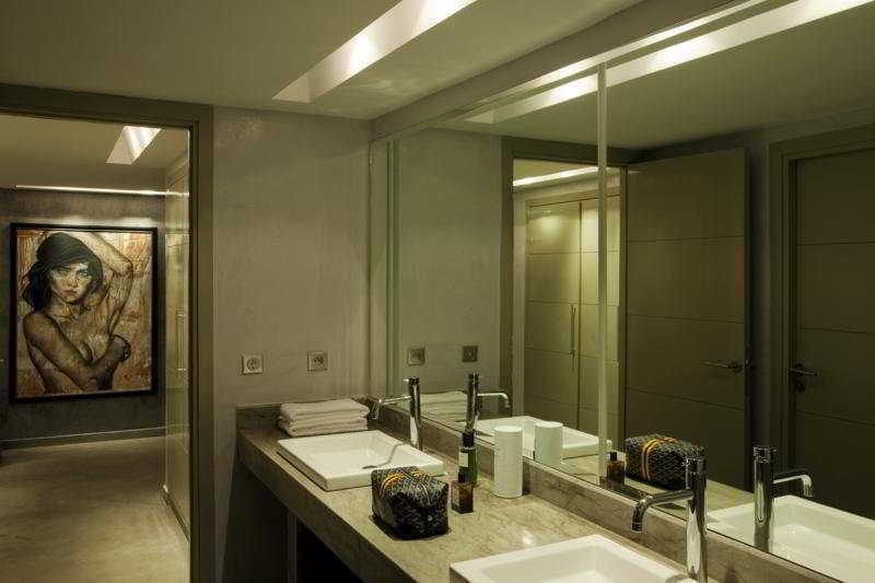 Crystal Bed & Breakfast 5*
