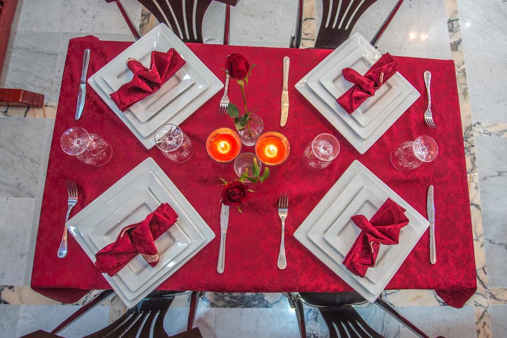 Hotel Les Ambassadeurs