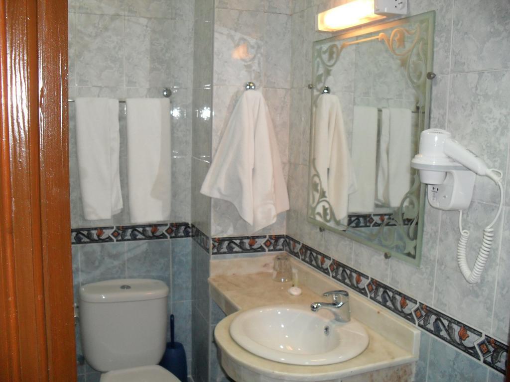 Amalou Hotel
