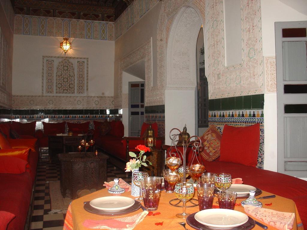 Sahara Nour Riad 2*