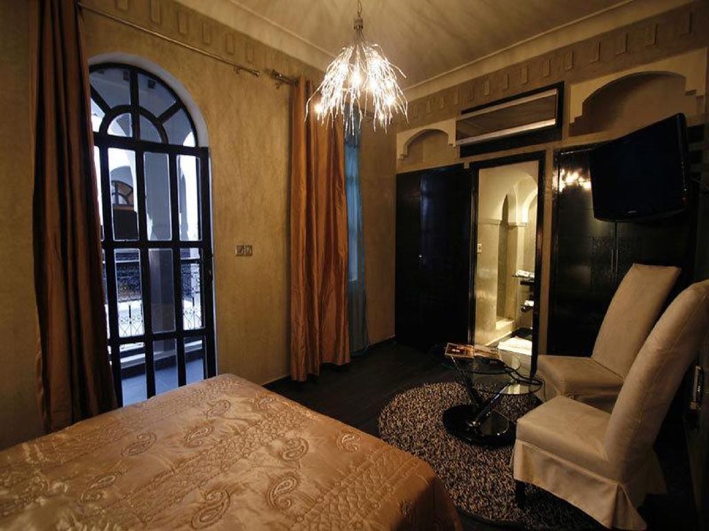 Riad Carllian 4*