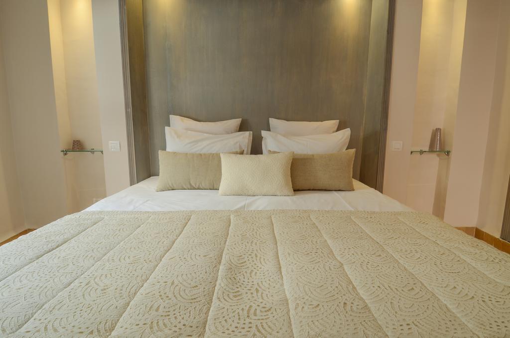 Ayni Couette-café 4*
