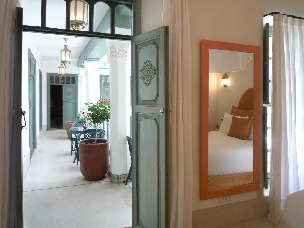 Azahar Riad