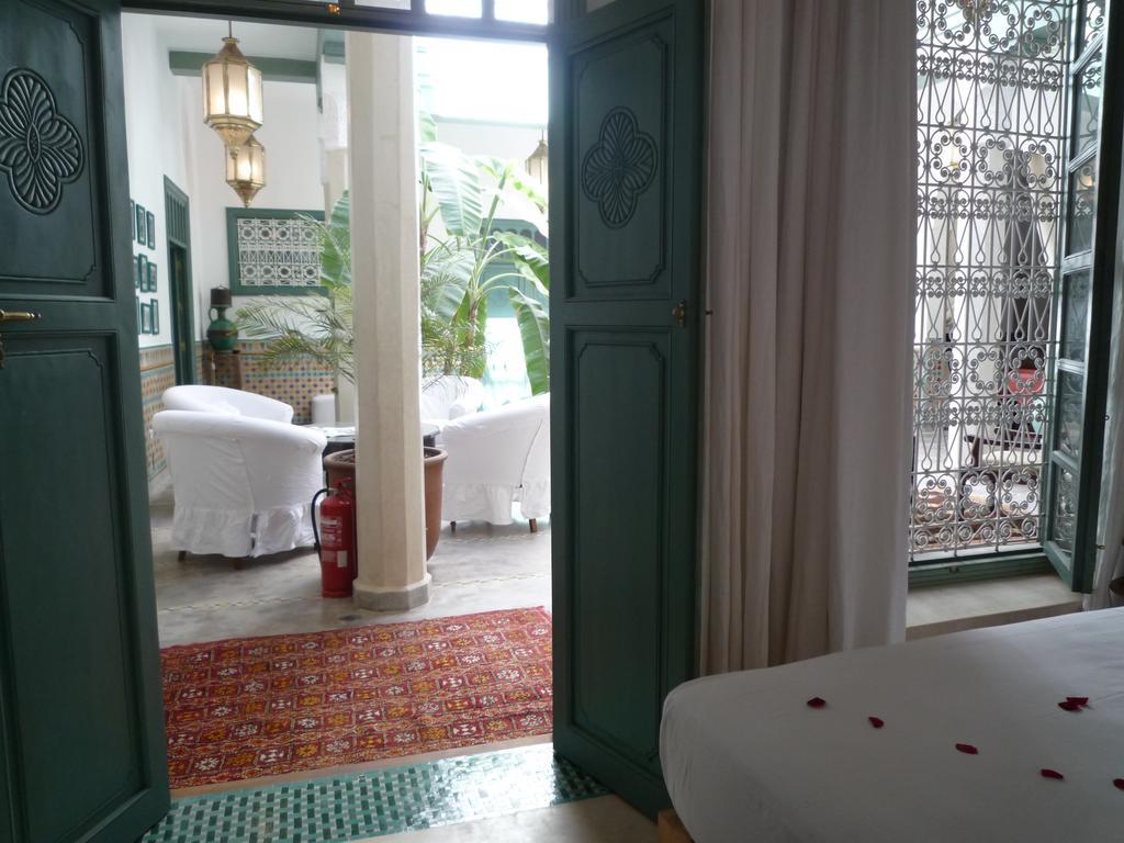 Azahar Riad 3*