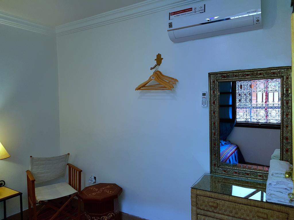 Bed & Breakfast Konouz 3*