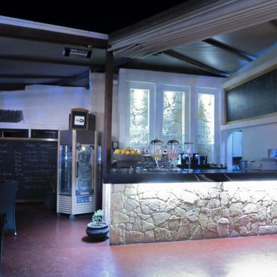 Islane Hotel