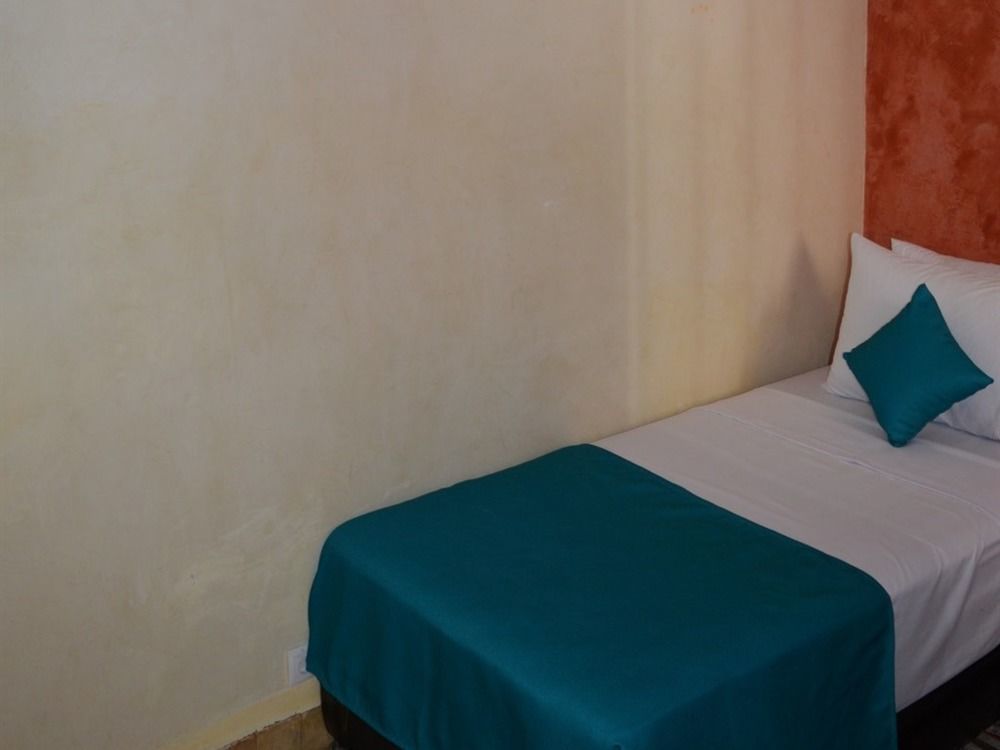 Bonheur Riad