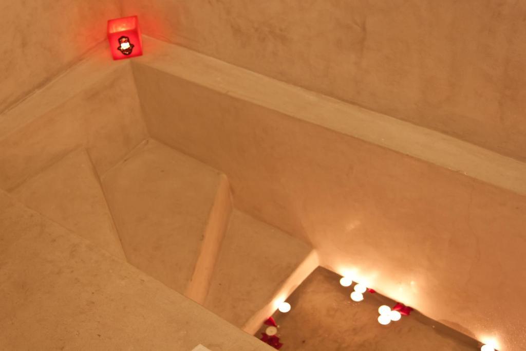 Riad Des Eaux Et Des Epices 2*