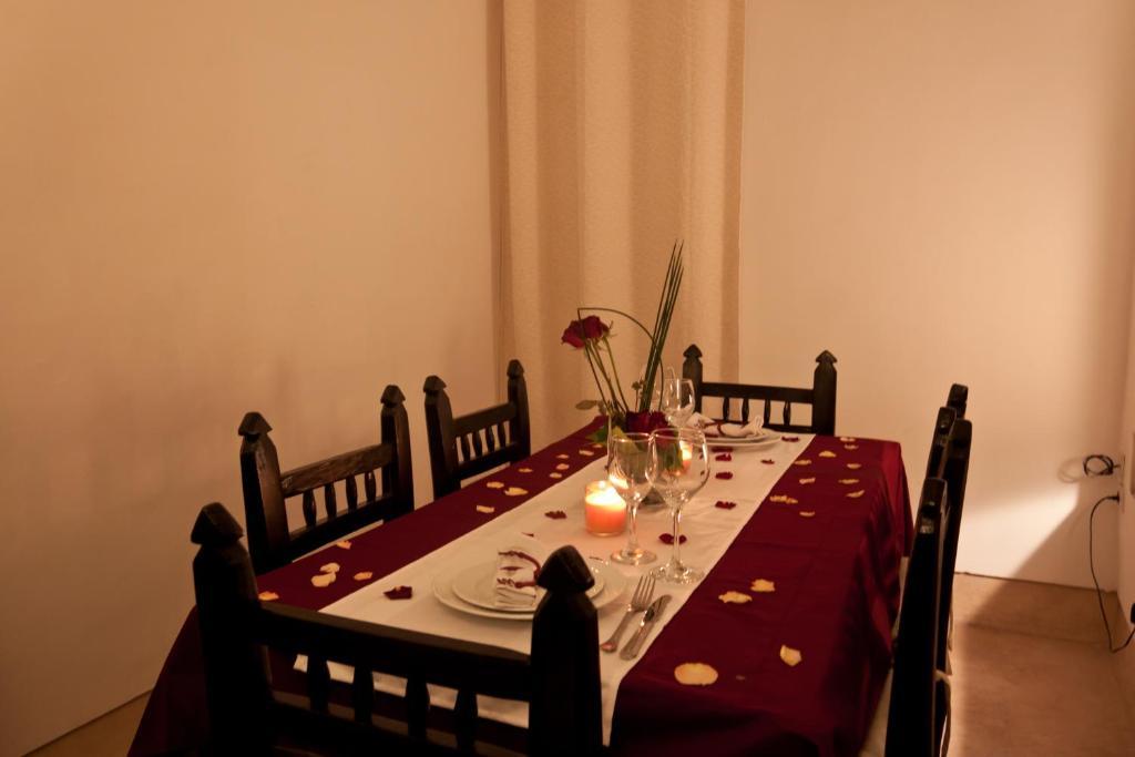 Riad Des Eaux Et Des Epices 2*