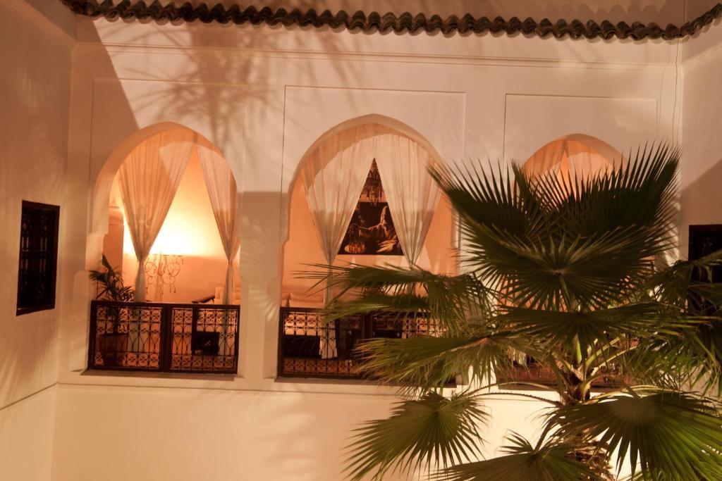 Riad Des Eaux Et Des Epices 2*