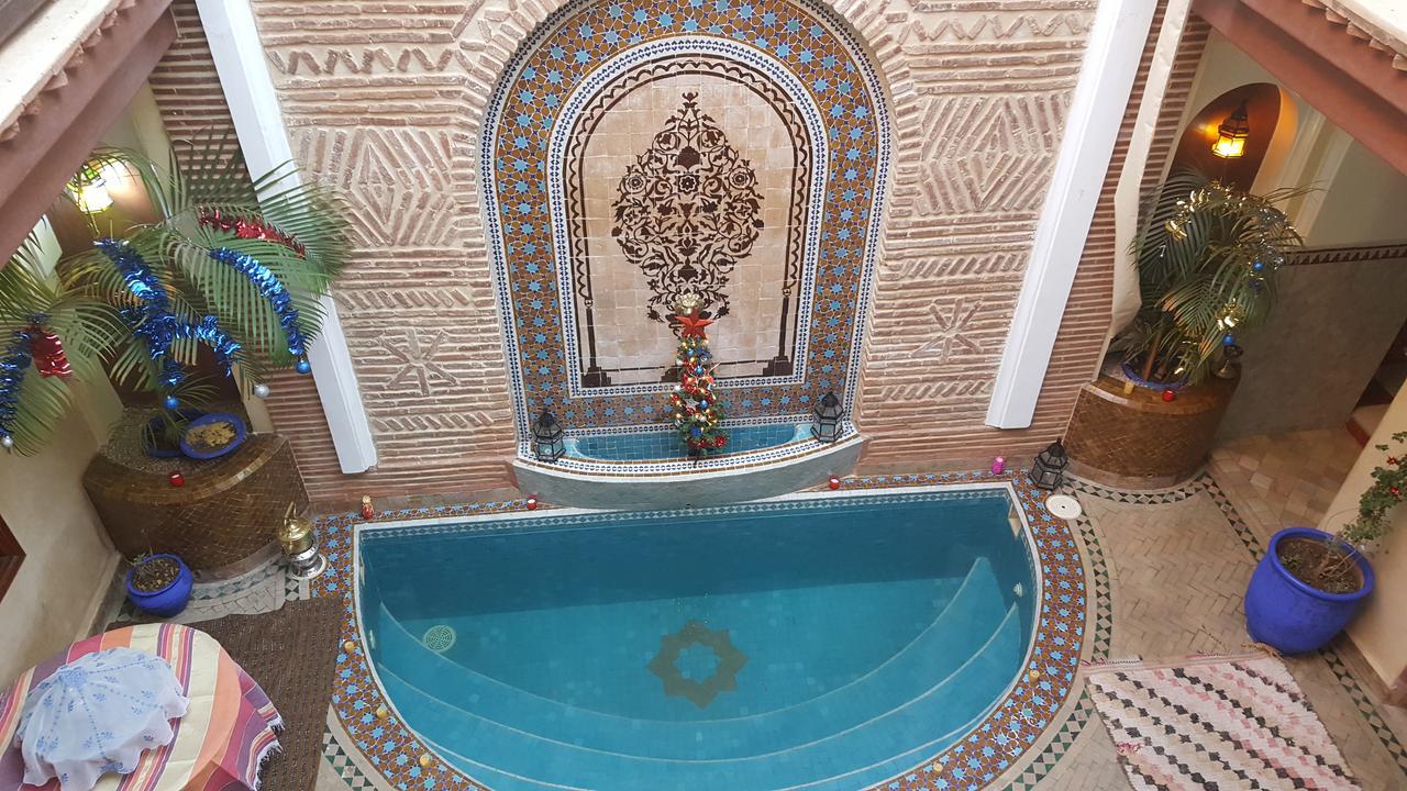 Bonheur Riad 2*